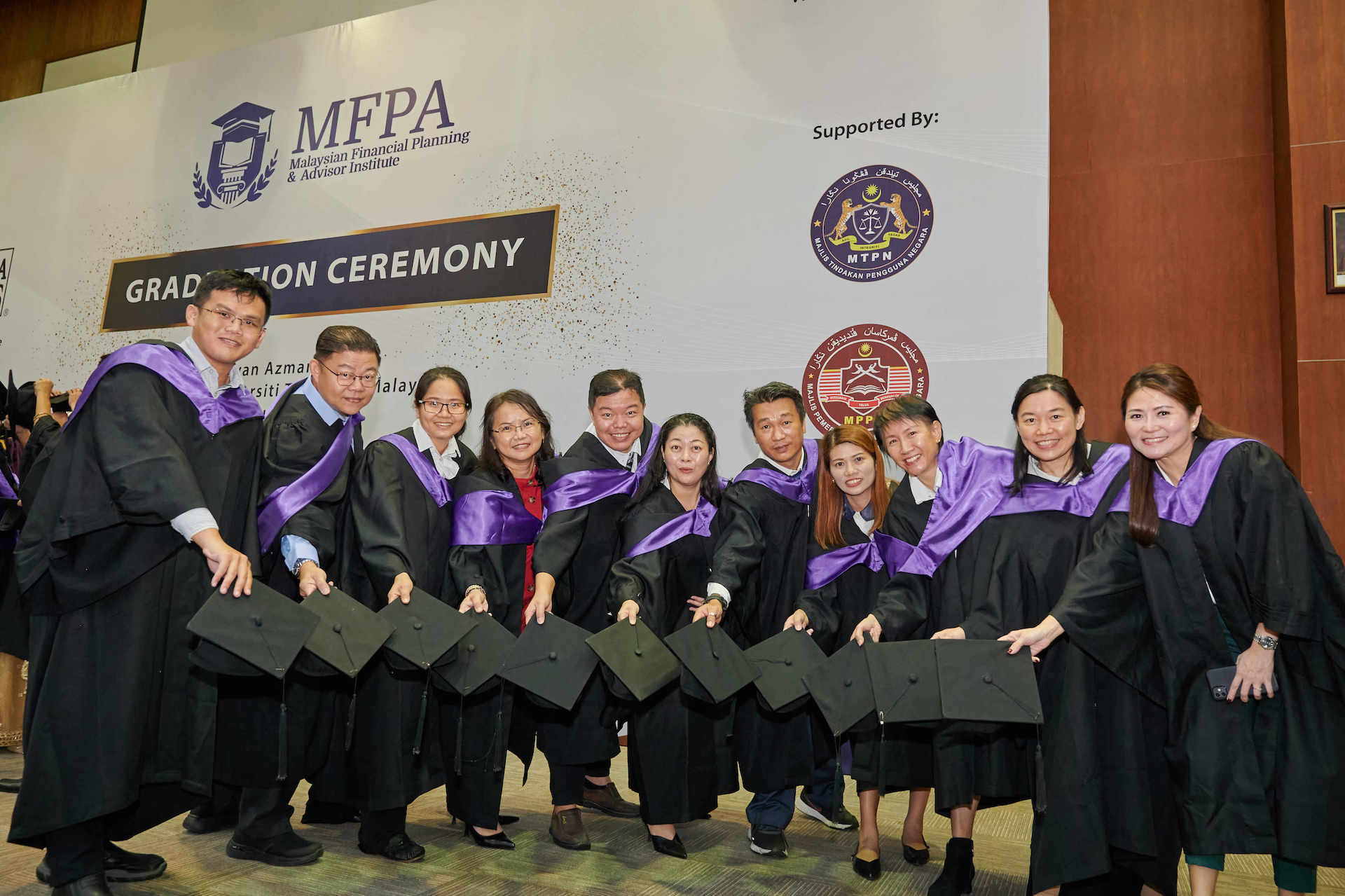 graduation_ceremony_15