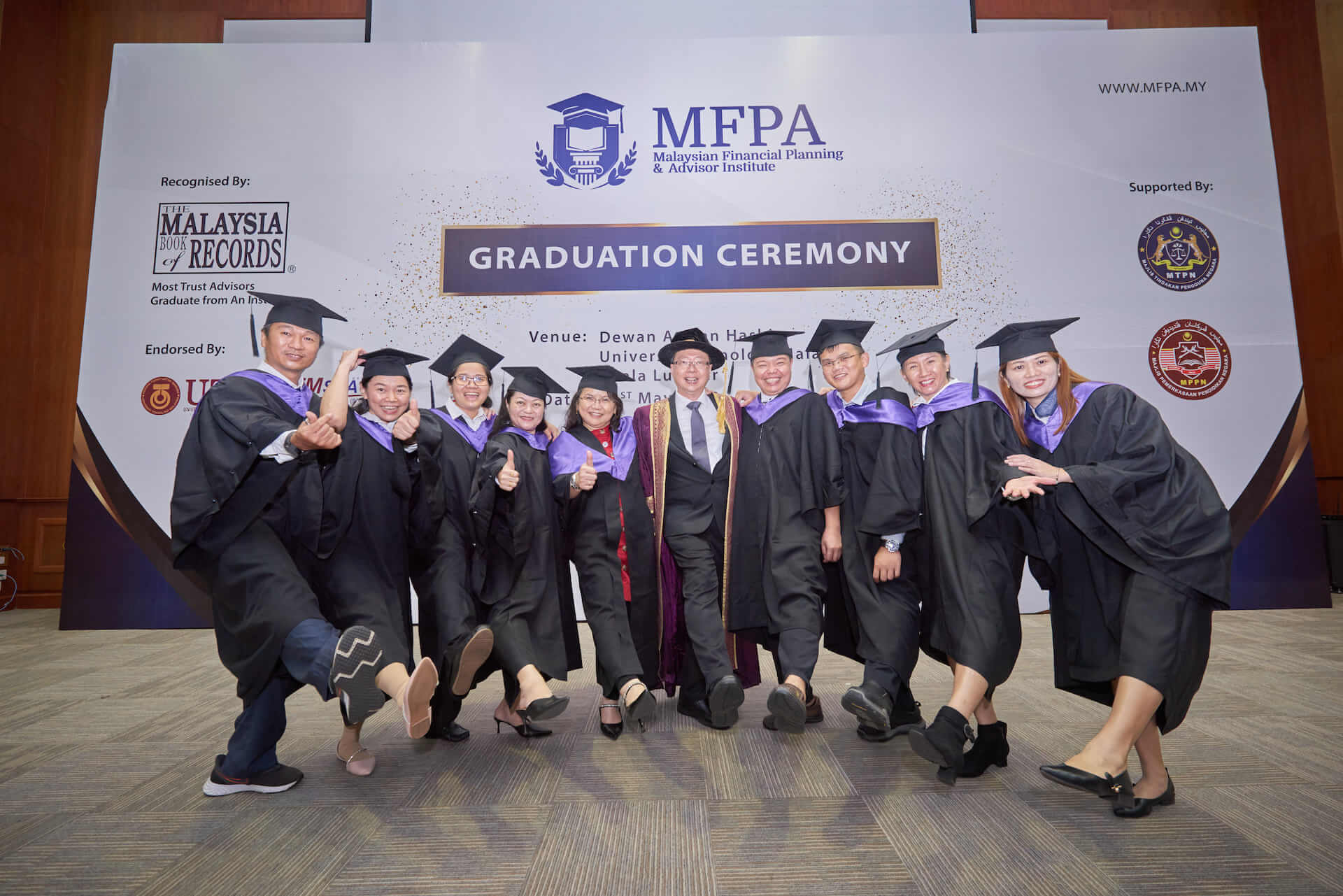 graduation_ceremony_30