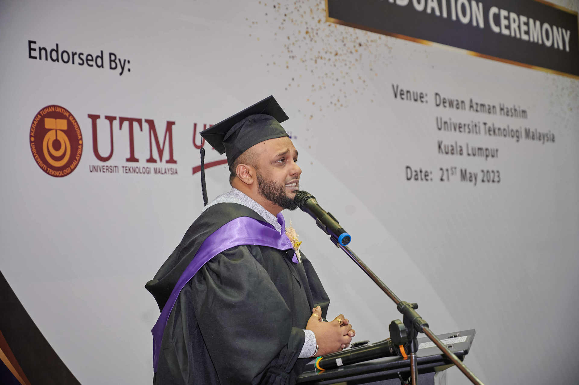 graduation_ceremony_32