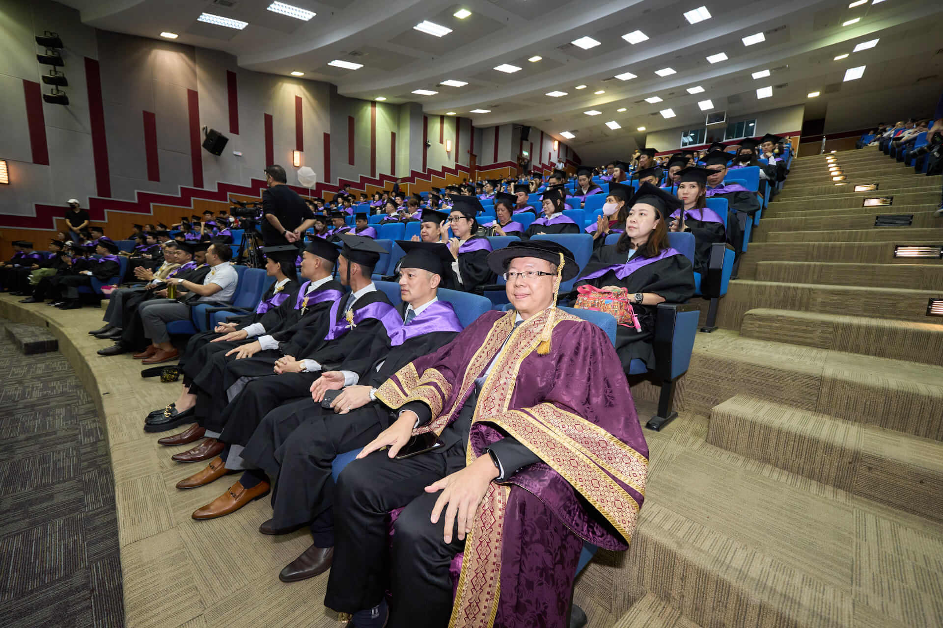 graduation_ceremony_9